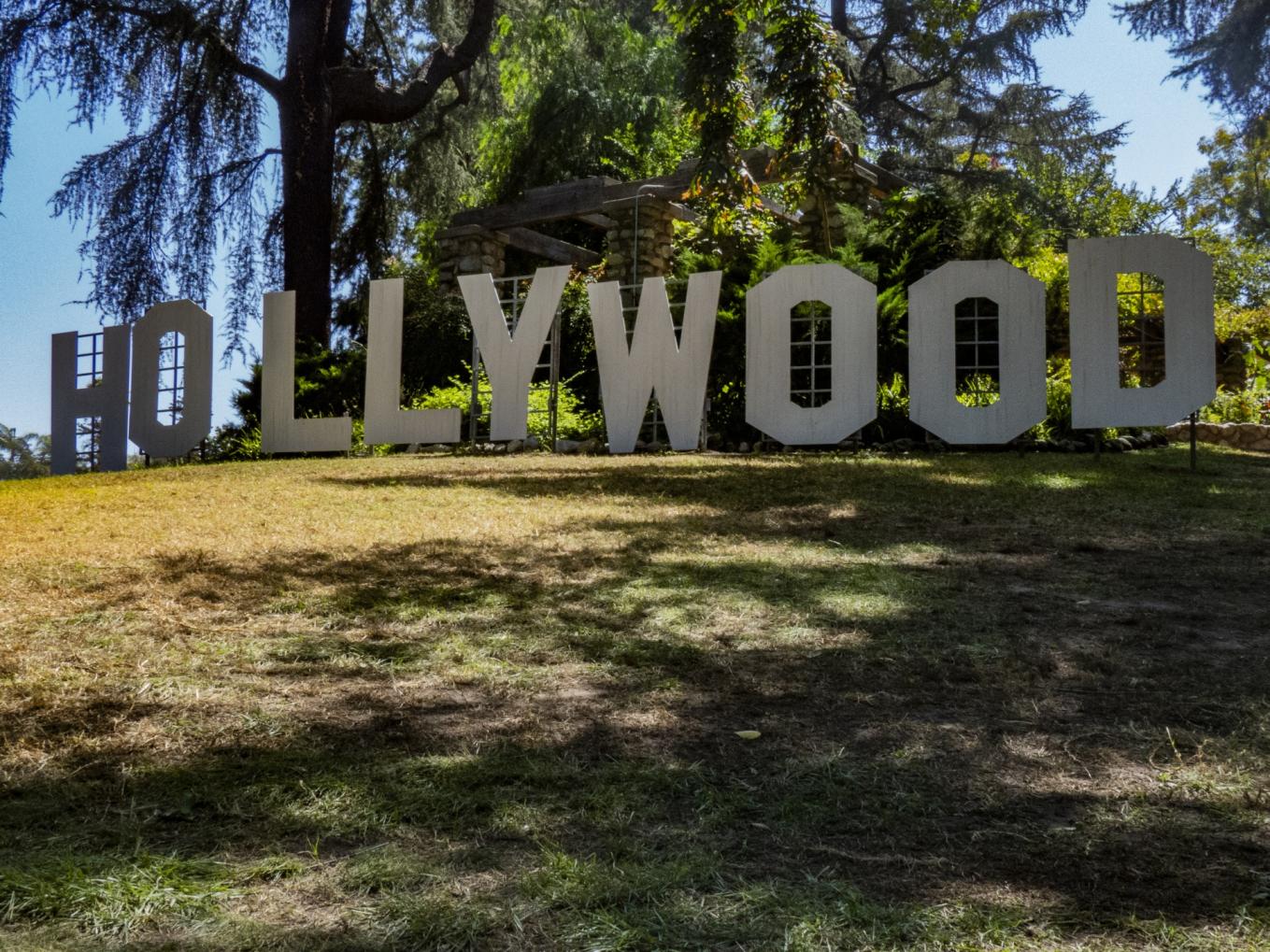 Quelles sont les caractéristiques les plus uniques des maisons de célébrités à Hollywood ?